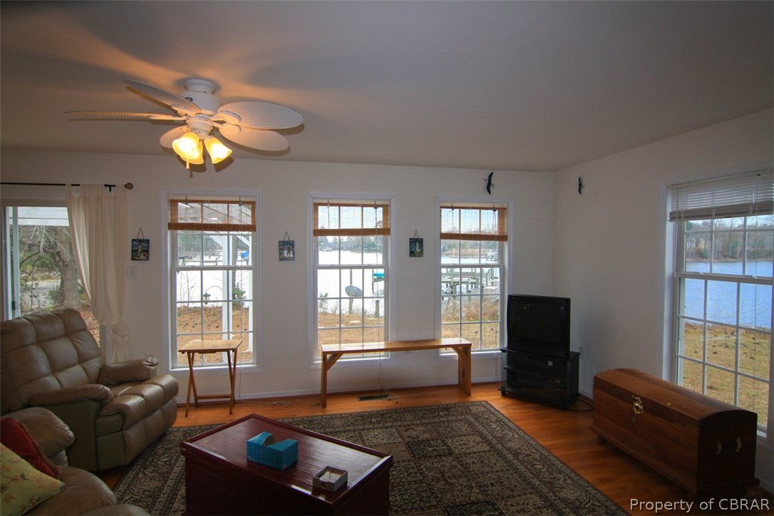 183 Lagrange Avenue Kilmarnock, VA 22482 - Photo 13 of 21