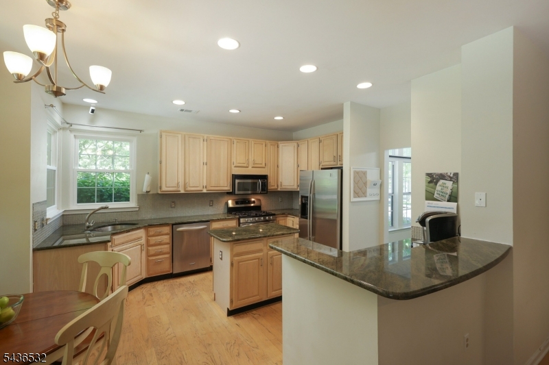 48 Huntington Road Bernards, NJ 07920 - Photo 7 of 25