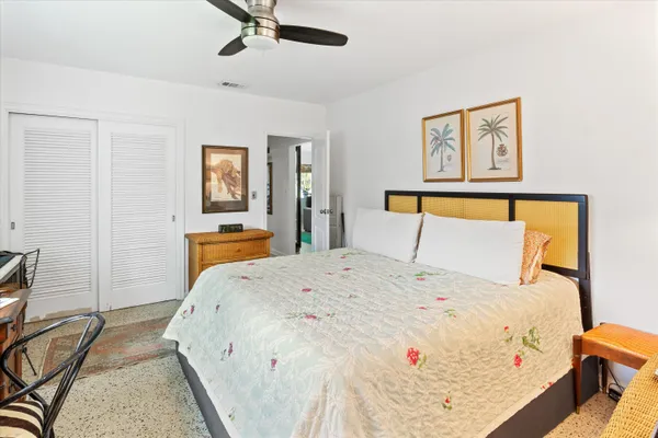$5,995 | 202 32nd Street, West Palm Beach, FL 33407
