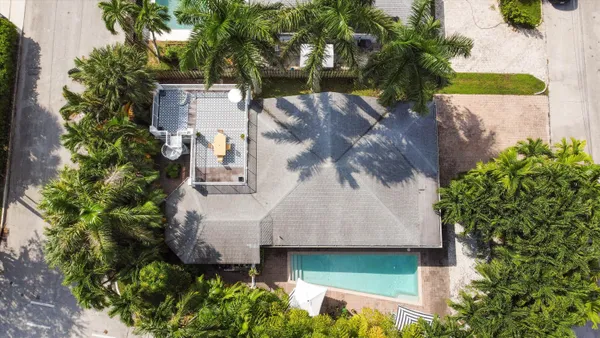 $5,995 | 202 32nd Street, West Palm Beach, FL 33407