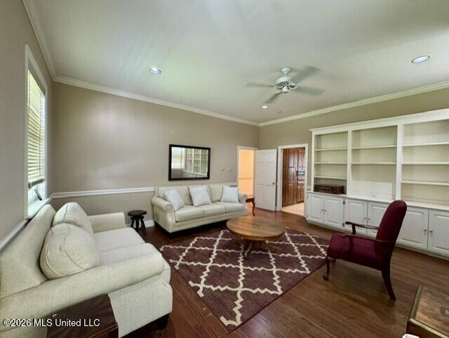 481 Greenfield Road Natchez, MS 39120 - Photo 24 of 52 Living Room 2