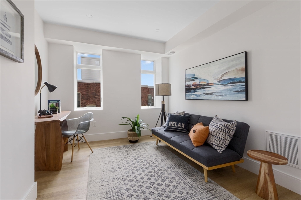 24 Auburn Street, Unit PH Brookline, MA 02446 - Photo 20 of 23