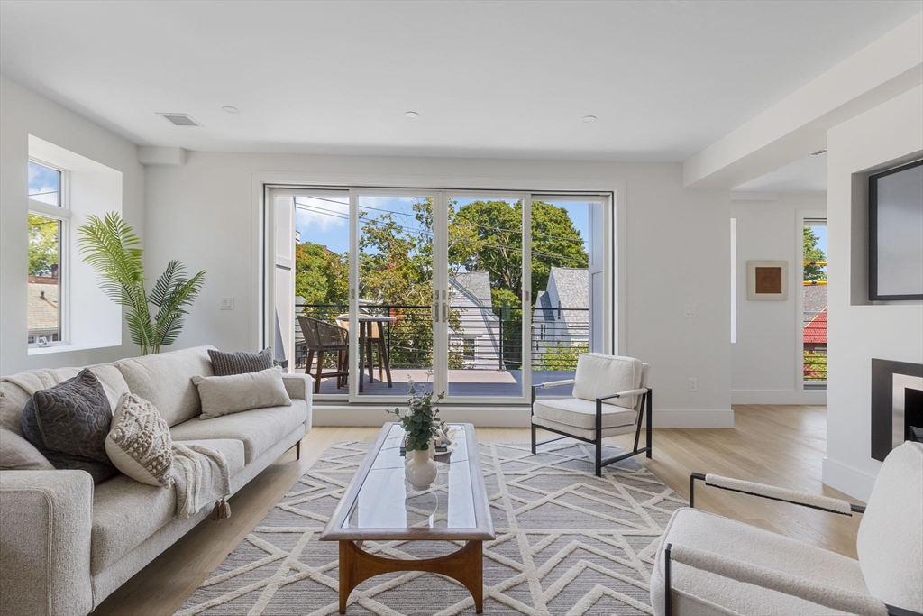 24 Auburn Street, Unit PH Brookline, MA 02446 - Photo 4 of 23