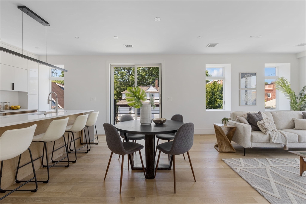 24 Auburn Street, Unit PH Brookline, MA 02446 - Photo 9 of 23