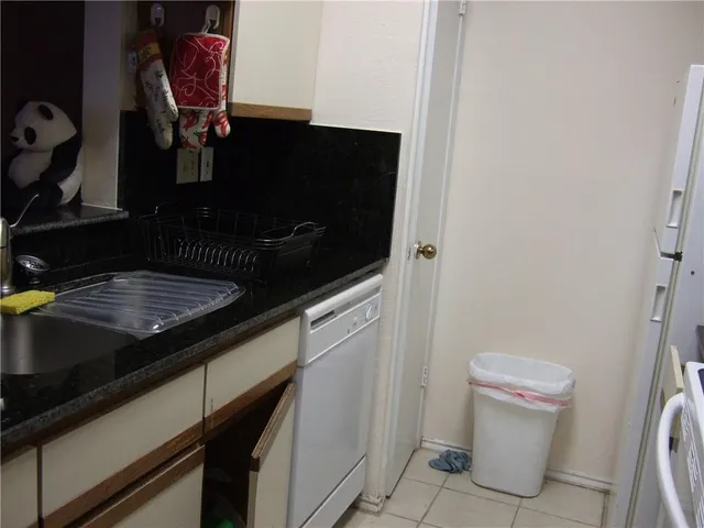 $1,795 | 2804 Rio Grande Street, Unit 203, Austin, TX 78705