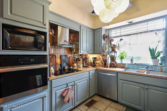 $180,000 | 1032 Meadowbrook Road, Jackson, MS 39206