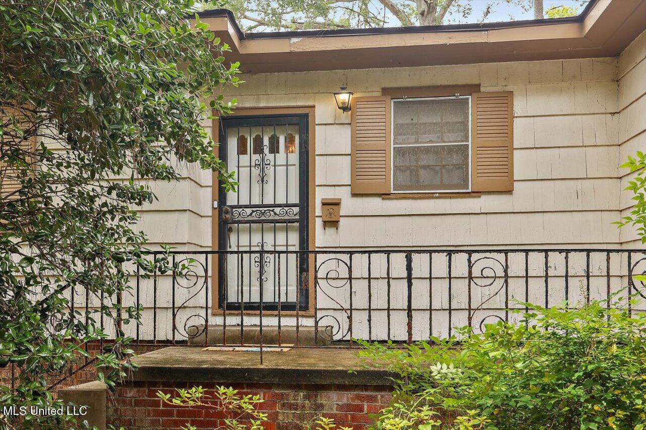 1032 Meadowbrook Road Jackson, MS 39206 - Photo 3 of 35 03-1032 Meadowbrook Rd
