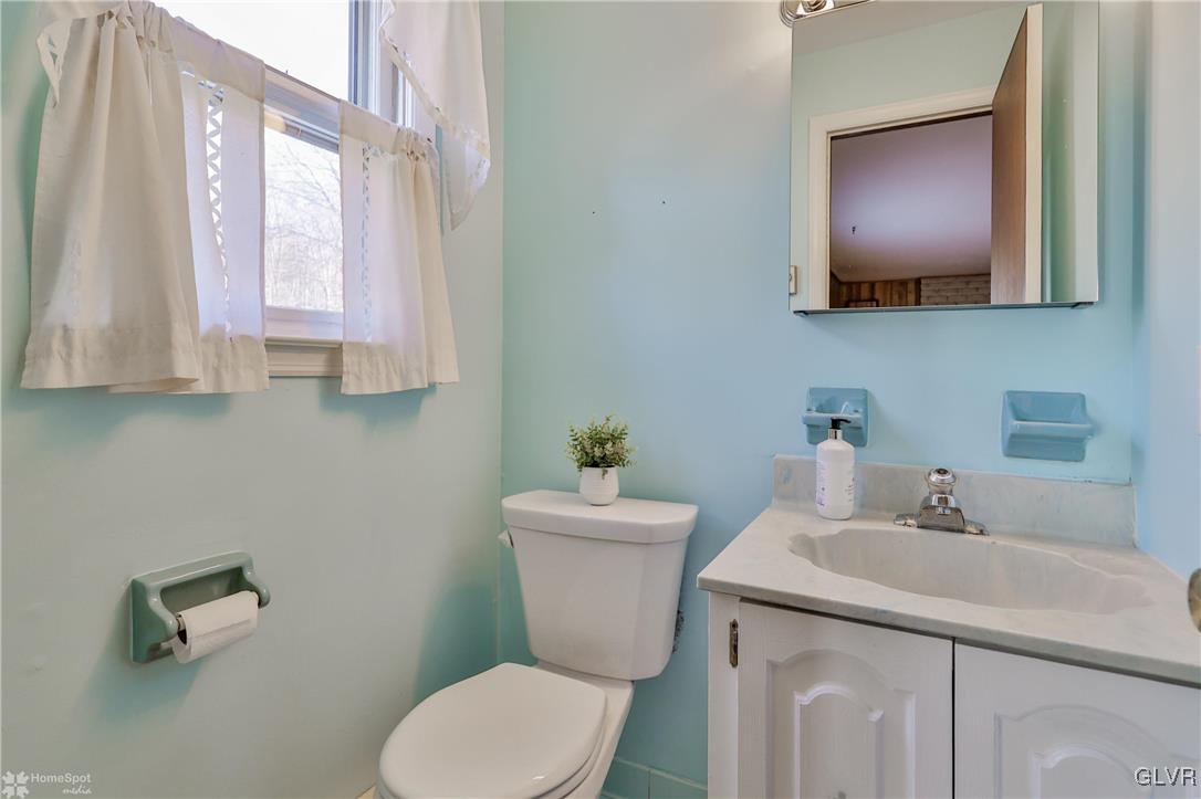 3143 Welshtown Road Slatington, PA 18080 - Photo 6 of 24