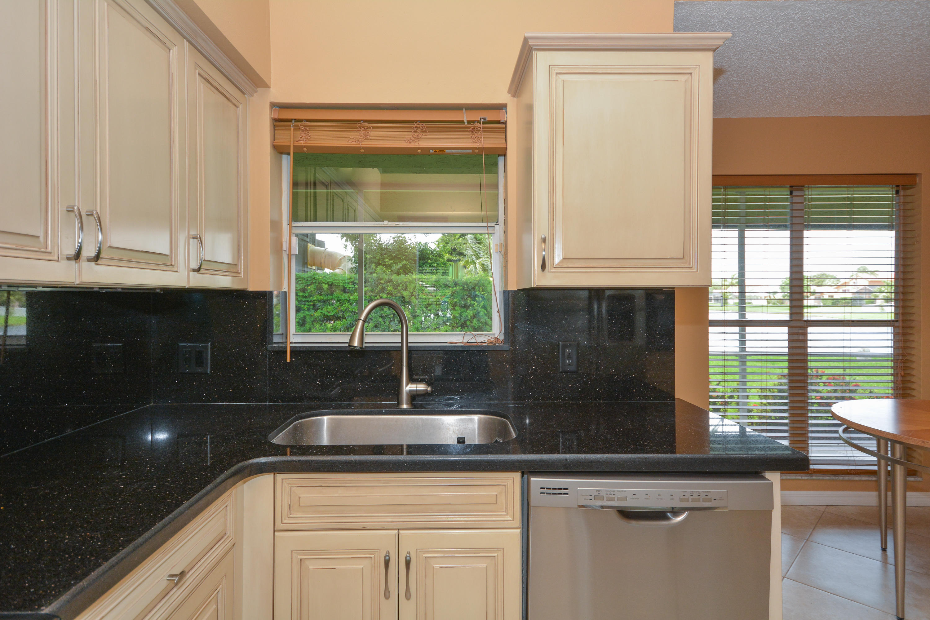 9626 Carousel Circle North Boca Raton, FL 33434 - Photo 12 of 21 9626 Carousel Cir N_Pam Thomes_25