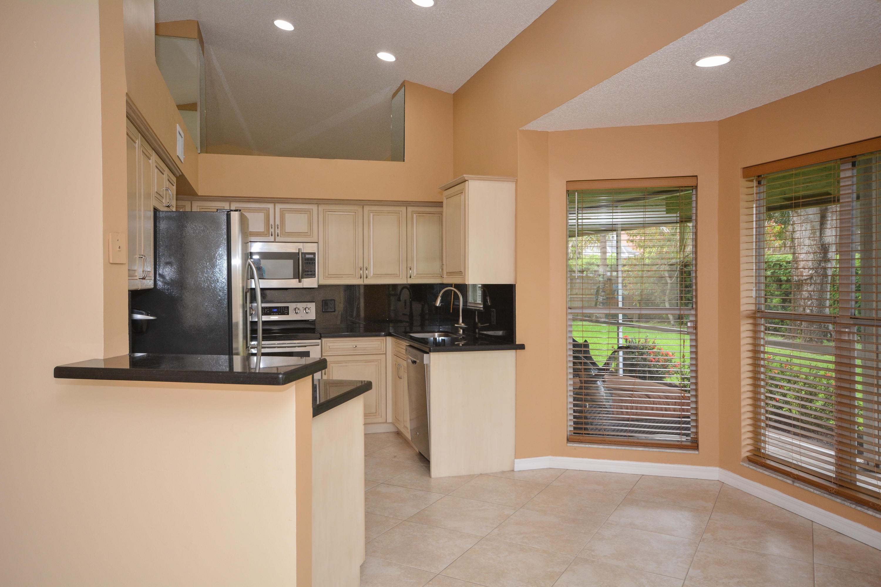 9626 Carousel Circle North Boca Raton, FL 33434 - Photo 13 of 21 9626 Carousel Cir N_Pam Thomes_27