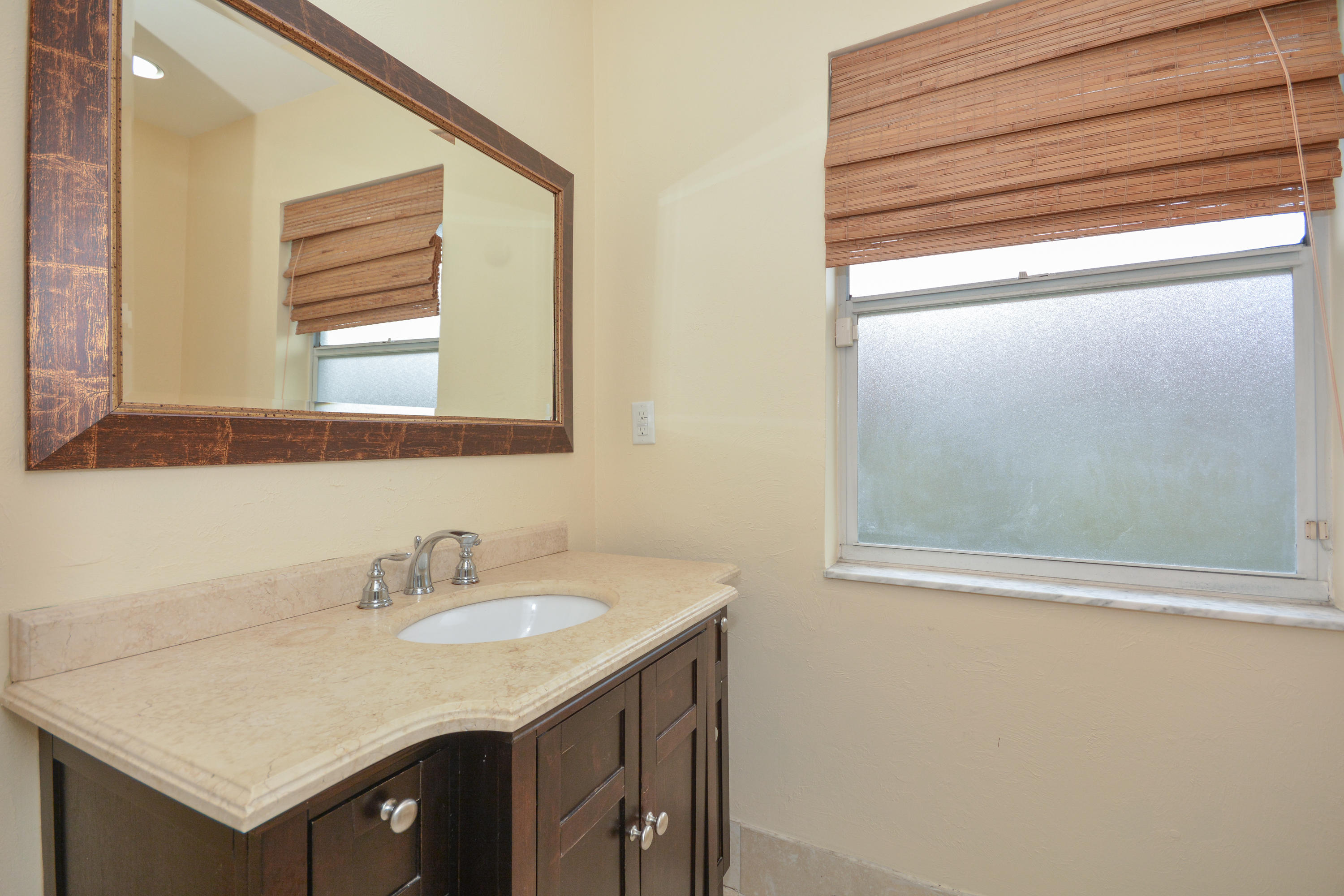 9626 Carousel Circle North Boca Raton, FL 33434 - Photo 18 of 21 9626 Carousel Cir N_Pam Thomes_31