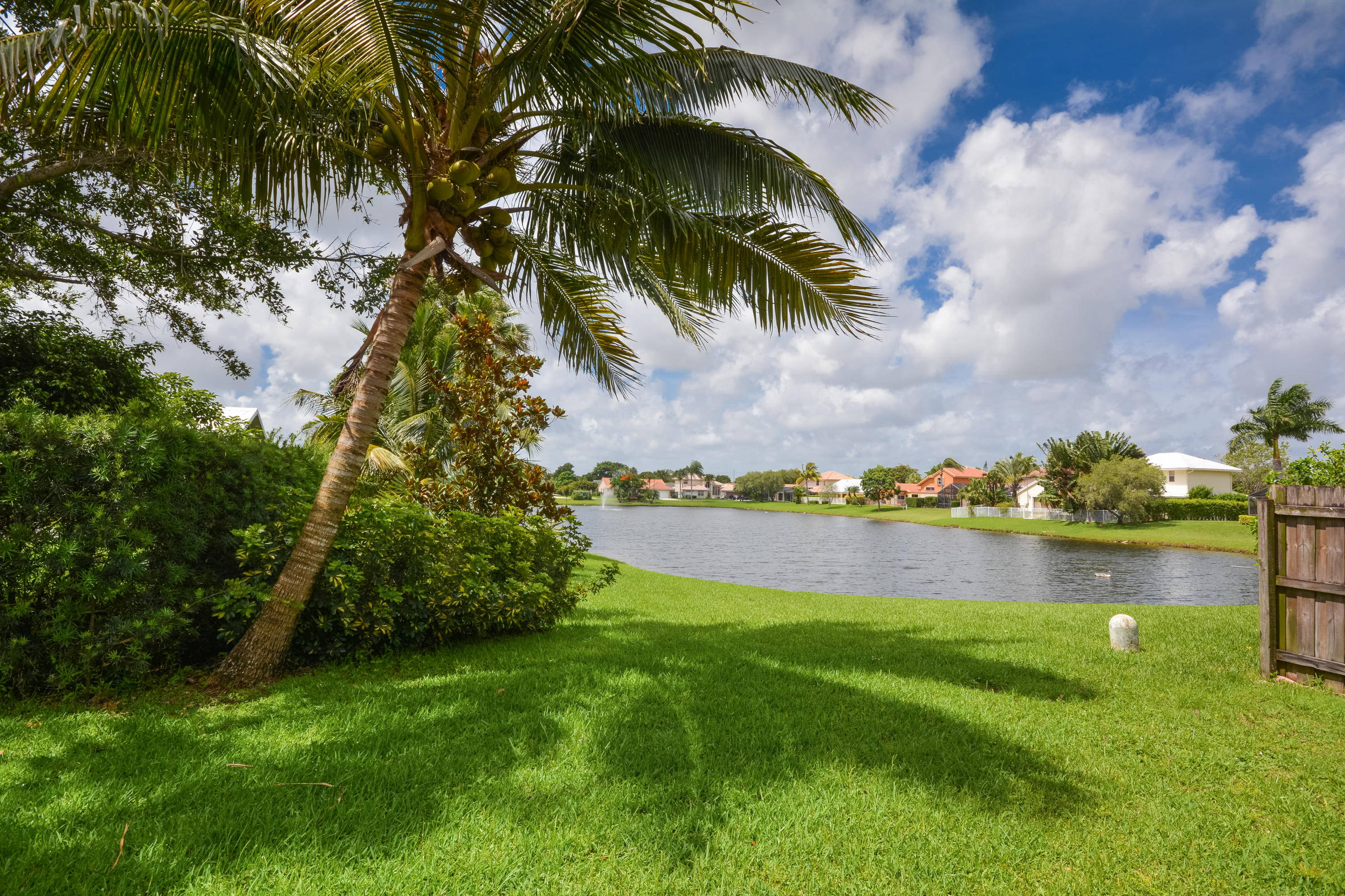 9626 Carousel Circle North Boca Raton, FL 33434 - Photo 6 of 21 9626 Carousel Cir N_Pam Thomes_21