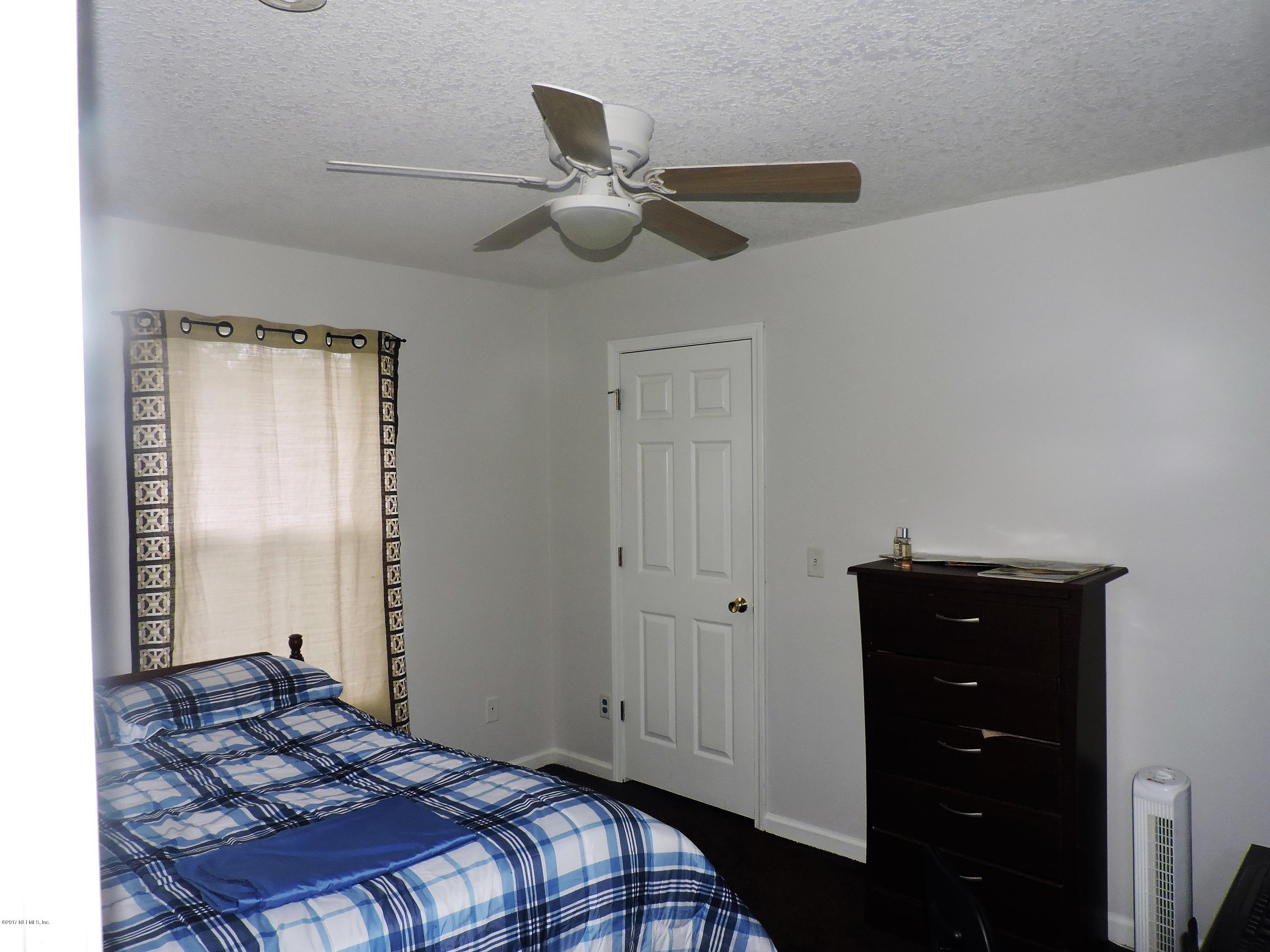 10142 Agave Road Jacksonville, FL 32246 - Photo 11 of 19 3rd bedroom