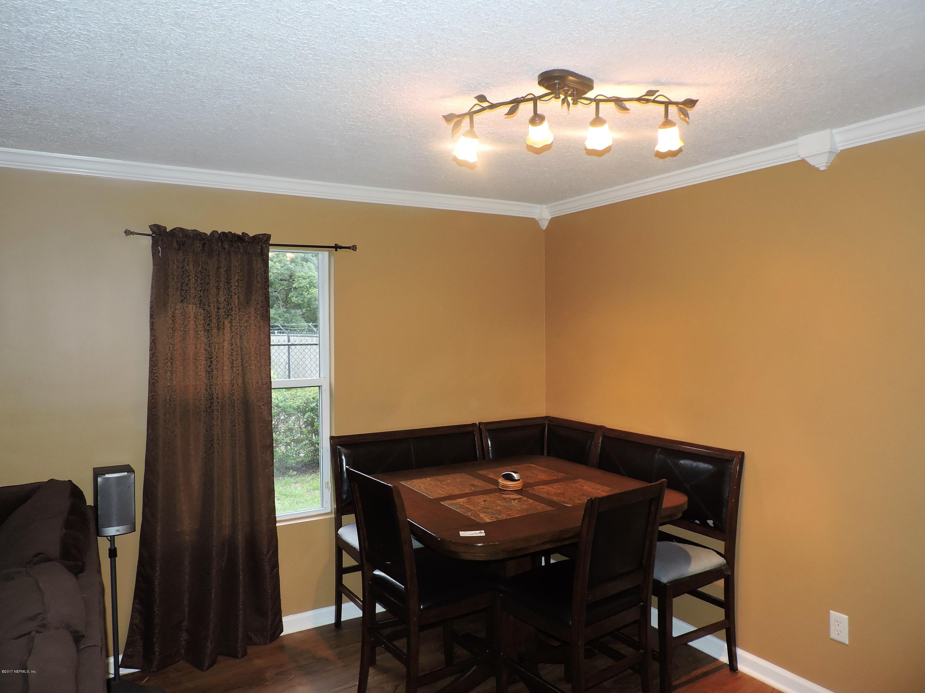 10142 Agave Road Jacksonville, FL 32246 - Photo 5 of 19 dining room