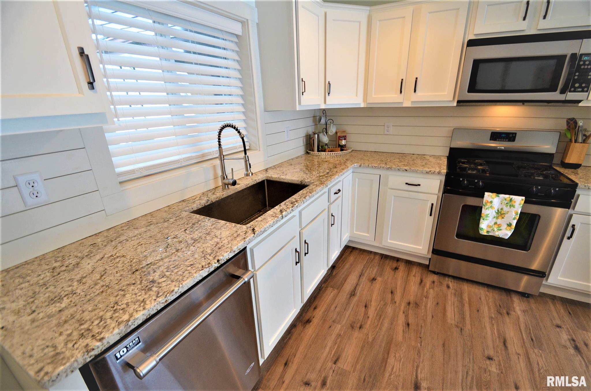 19358 Springfield Road Groveland, IL 61535 - Photo 2 of 49