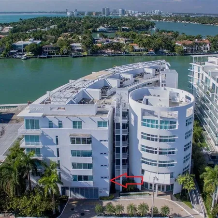 $3,700 | 6580 Indian Creek Drive, Unit 201, Miami Beach, FL 33141