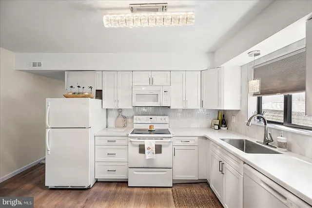 $325,000 | 411 146th Street, Unit 145, Ocean City, MD 21842