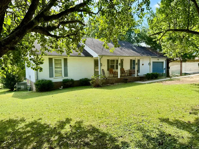 $249,900 | 70 Woods Edge Road, Winchester, TN 37398