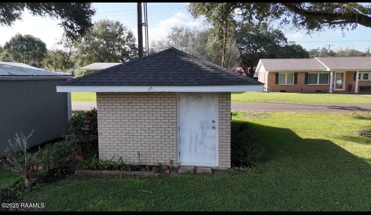 112 Abshire Drive Kaplan, LA 70548 - Photo 30 of 32 Storage bldg - Workshop