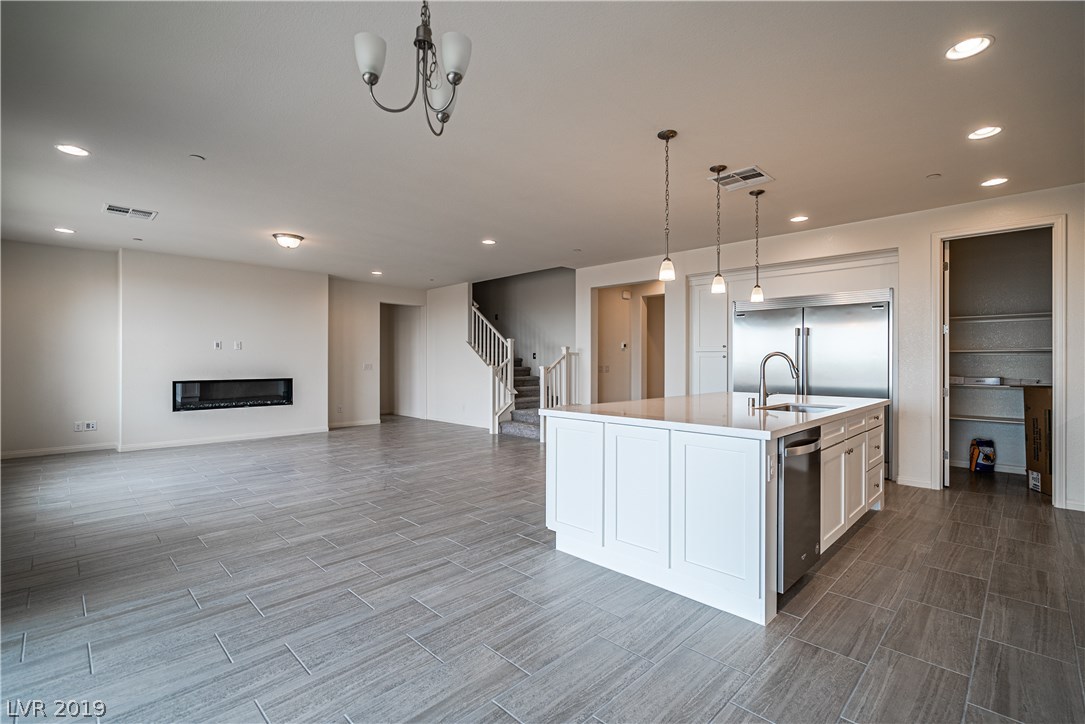 4564 Amazing View Street Las Vegas, NV 89129 - Photo 7 of 41