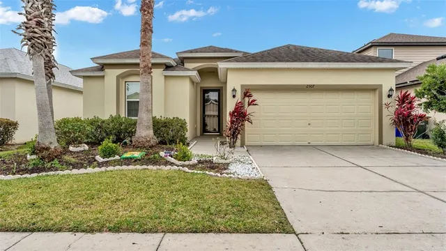 $360,000 | 2507 Torrens Drive, Lakeland, FL 33805