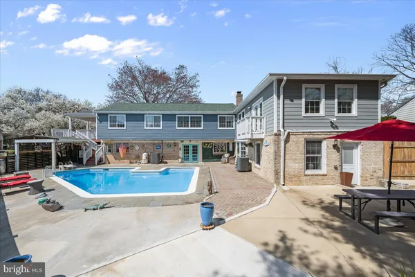 $899,000 | 1 Southview Court, Silver Spring, MD 20905