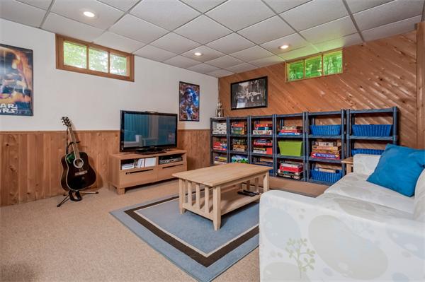 11 Fox Run Road Sudbury, MA 01776 - Photo 18 of 28 Gallery Image 18