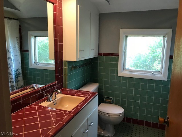 4614 College Road South Euclid, OH 44121 - Photo 17 of 34 Full Bath