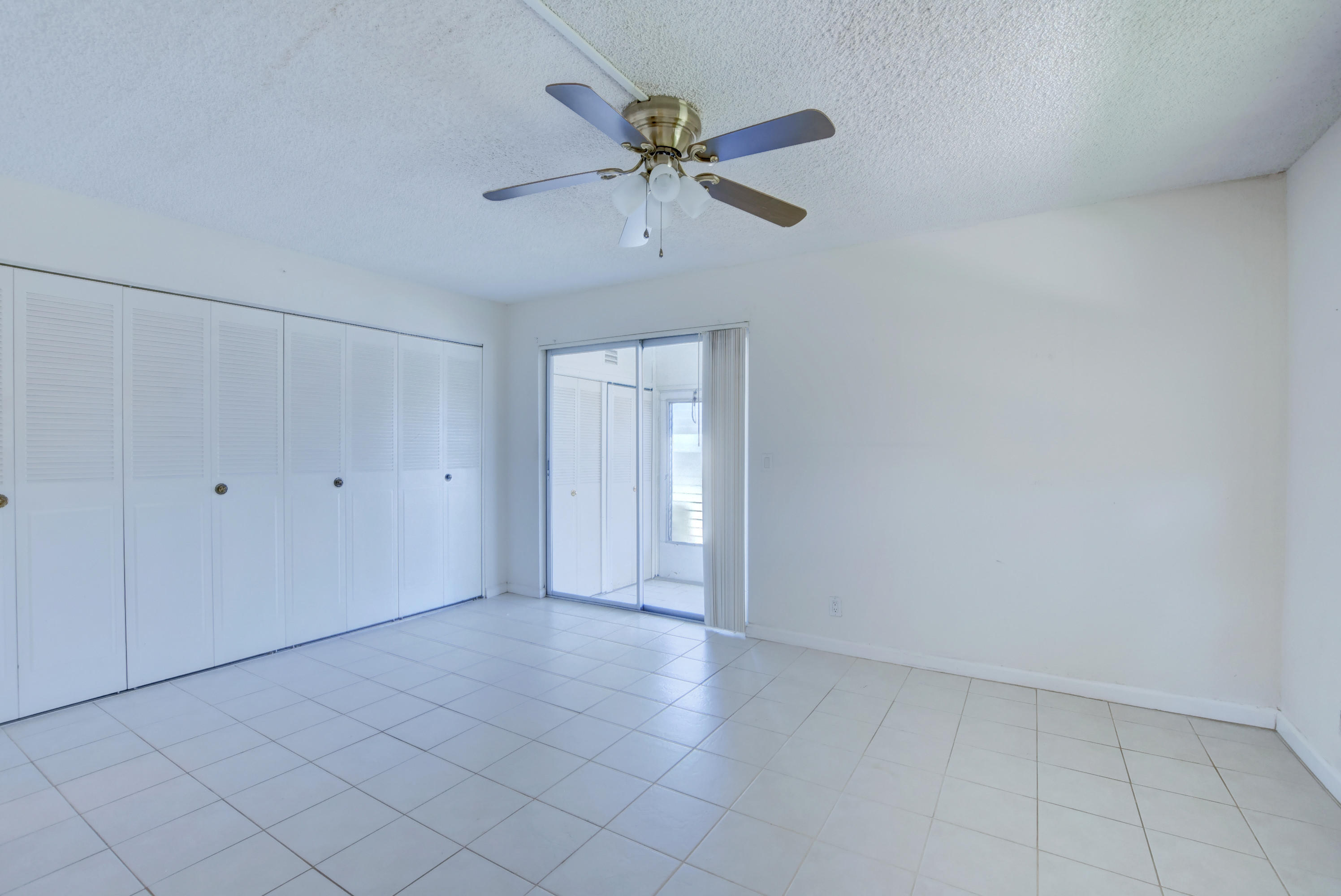 454 Monaco J Delray Beach, FL 33446 - Photo 16 of 22 16_ebf_7117and4more