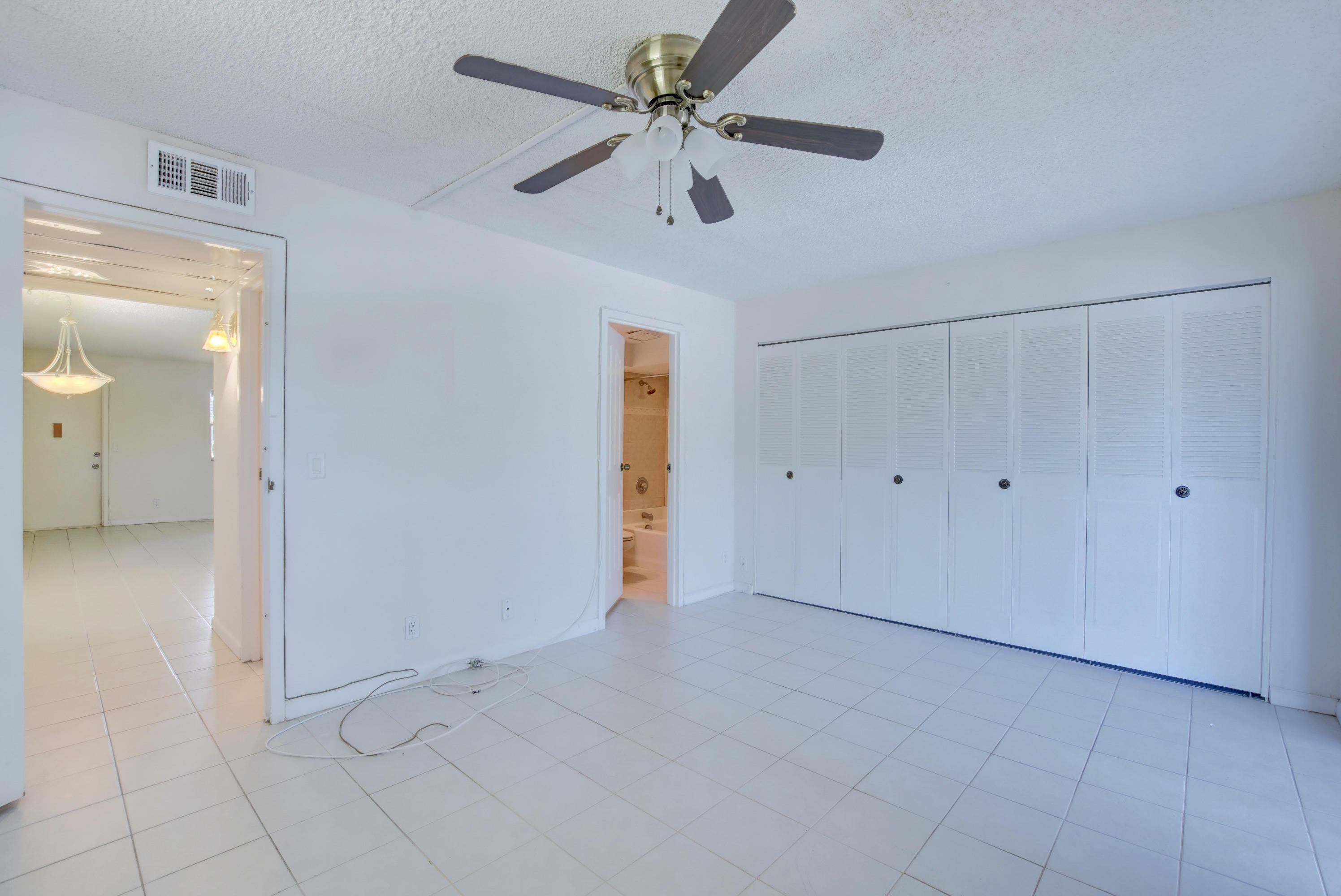 454 Monaco J Delray Beach, FL 33446 - Photo 17 of 22 17_ebf_7122and4more