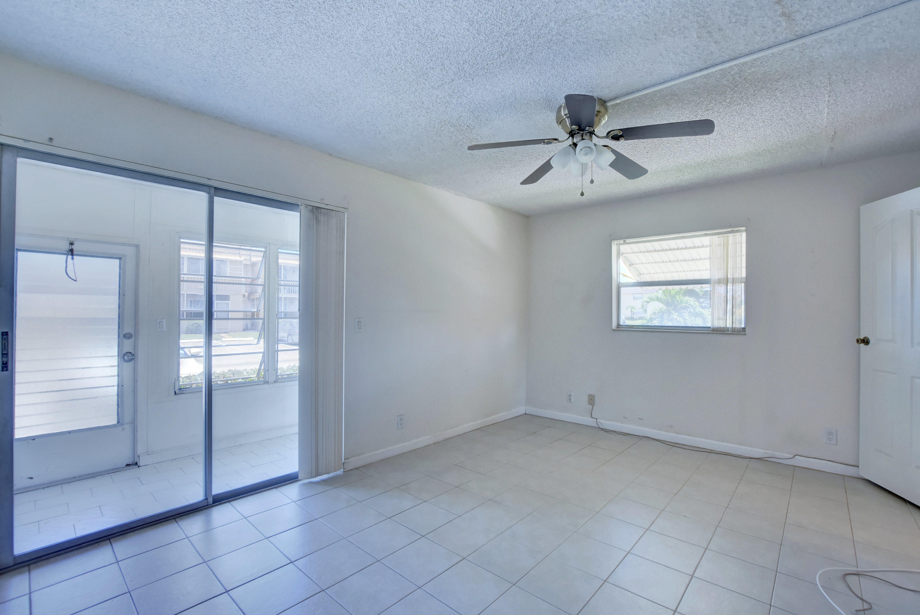 454 Monaco J Delray Beach, FL 33446 - Photo 18 of 22 18_ebf_7127and4more