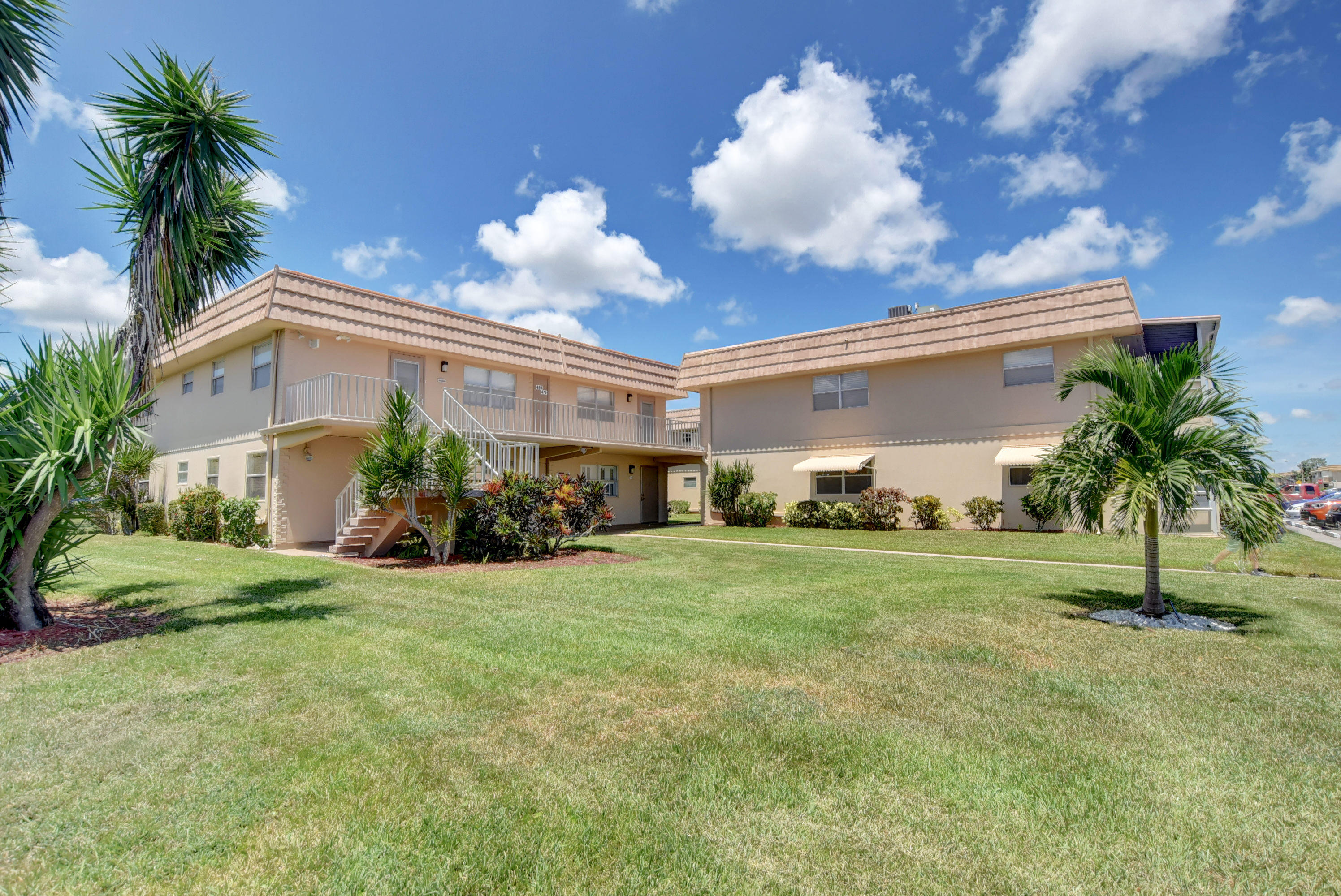 454 Monaco J Delray Beach, FL 33446 - Photo 2 of 22 01_ebf_7037and4more