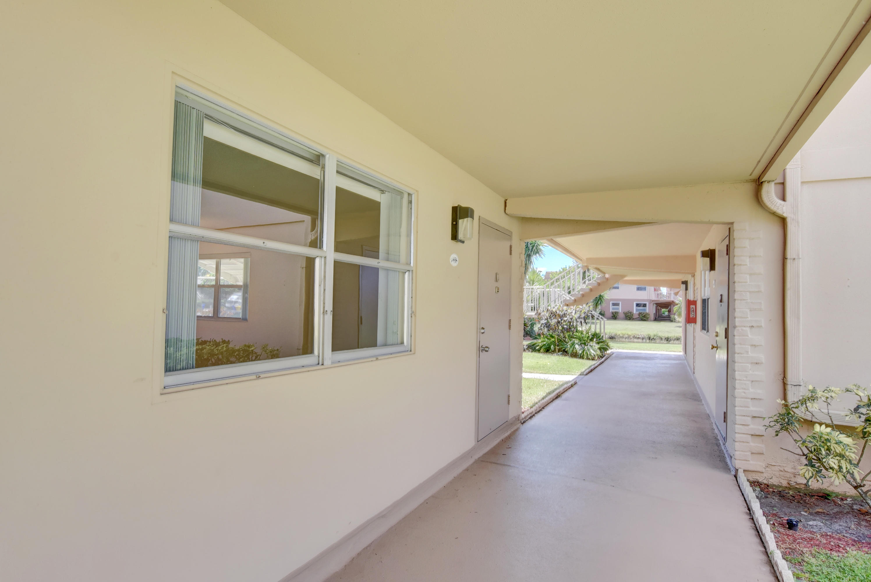 454 Monaco J Delray Beach, FL 33446 - Photo 5 of 22 05_ebf_7057and4more