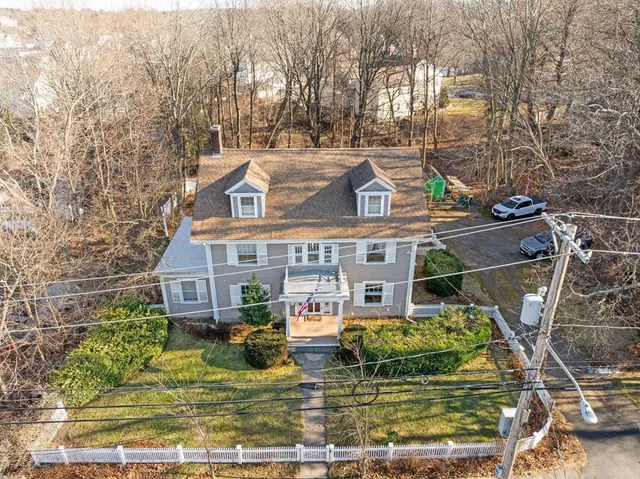 front view of house with a yard