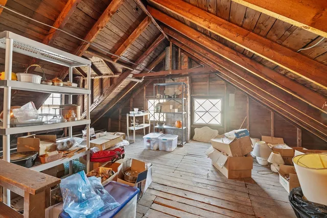 a livingroom with window