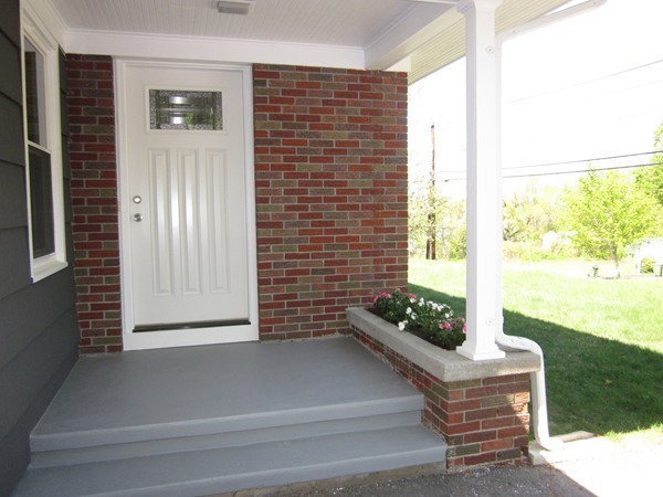 6 Douglas Road Webster, MA 01570 - Photo 3 of 30