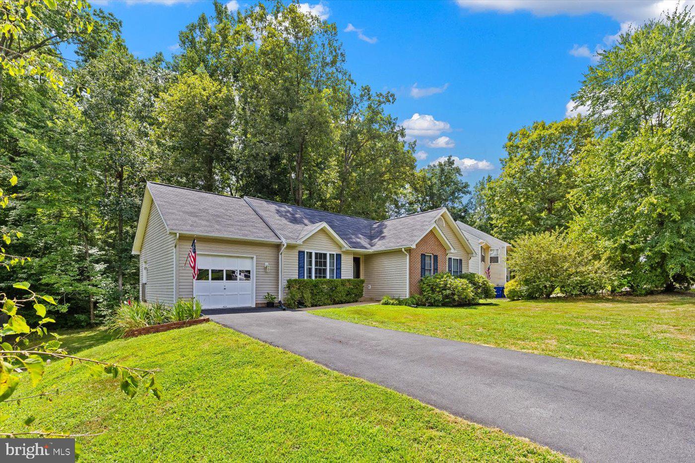 11 Myrtle Road Fredericksburg, VA 22405 - Photo 2 of 42 Gallery Image 2