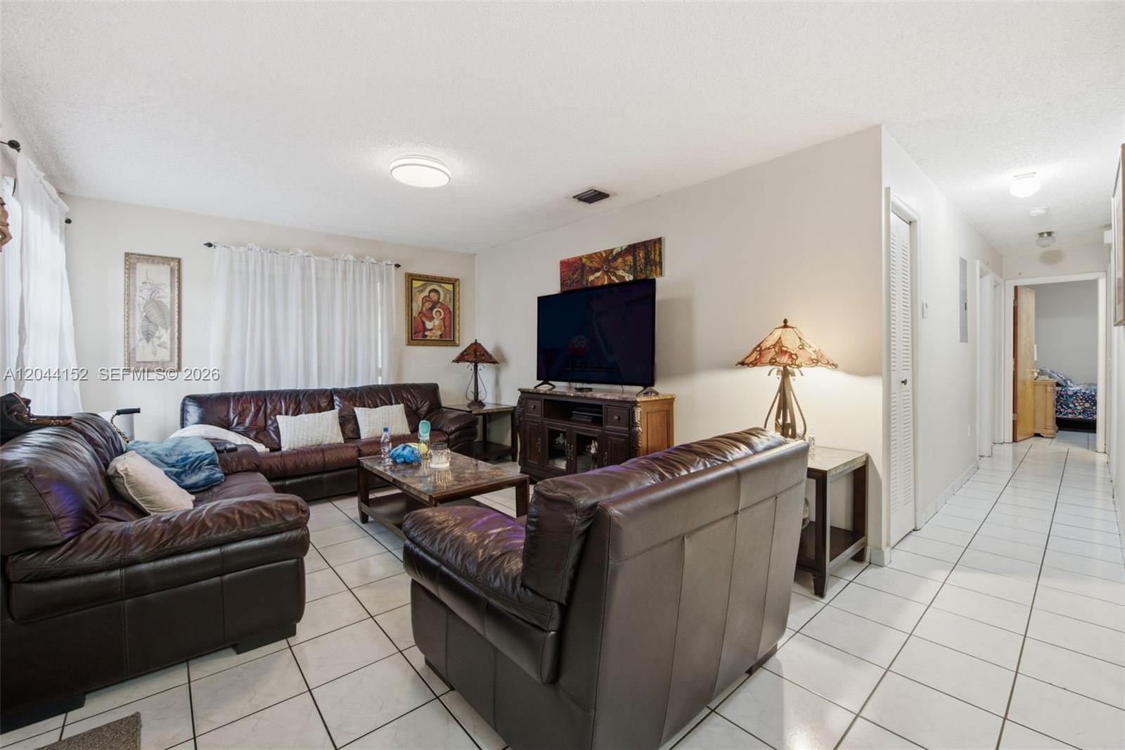 2801 Southwest 24th Street Miami, FL 33145 - Photo 9 of 41