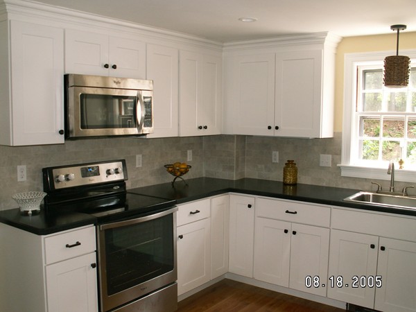 411 Common Street Walpole, MA 02081 - Photo 6 of 18 Gallery Image 6