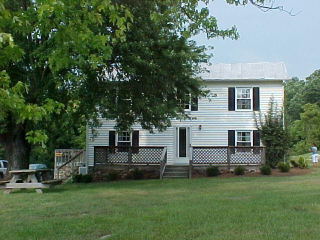 978 Flowing Spring Road Buchanan, VA 24066 - Photo 1 of 13 Front View