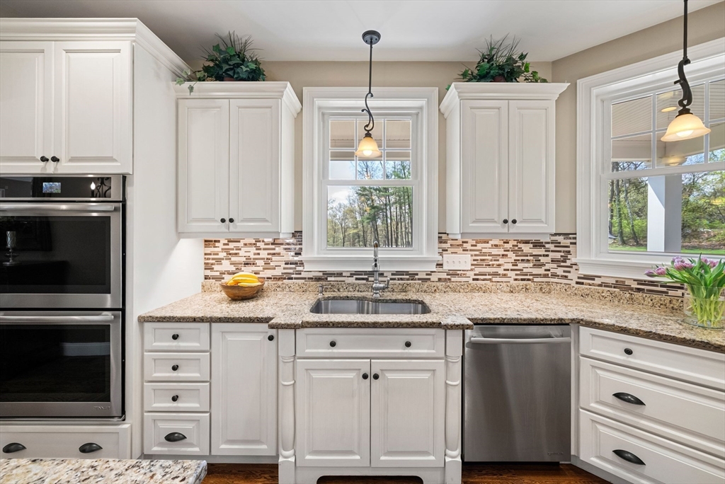 99 Red Gate Road Tyngsborough, MA 01879 - Photo 12 of 40 Gallery Image 12