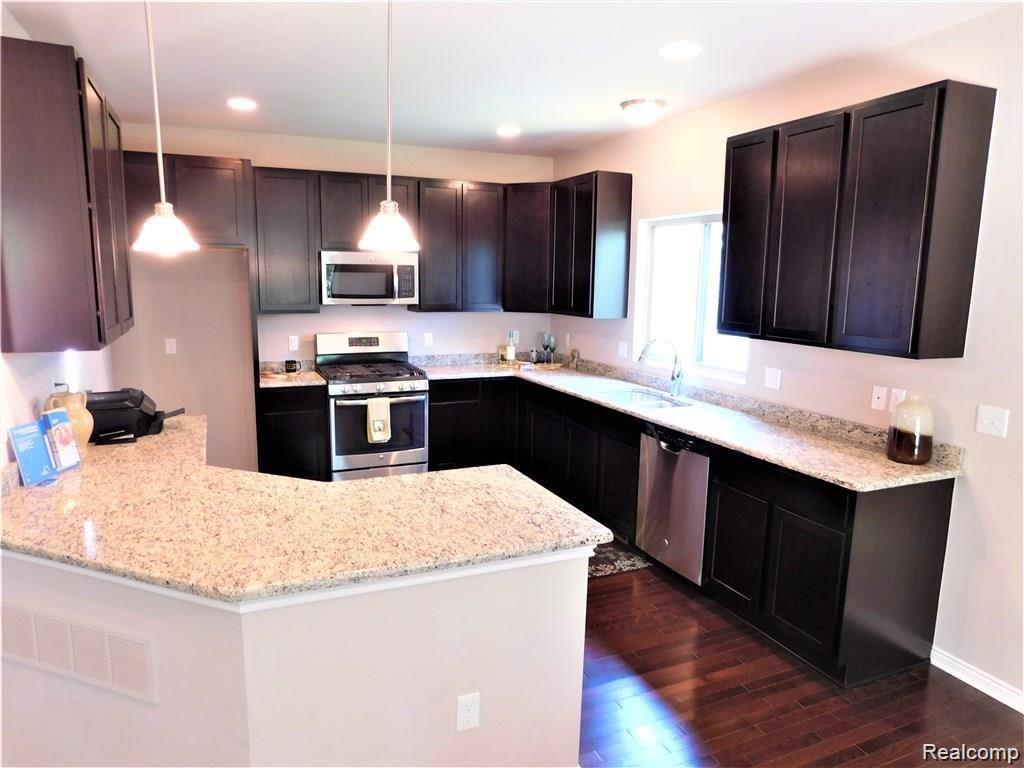 20955 Oak Ridge Drive Clinton Township, MI 48036 - Photo 6 of 20