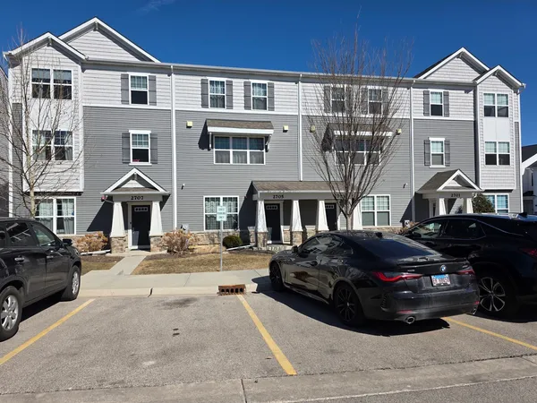$515,000 | 2707 Lily Lane, Rolling Meadows, IL 60008