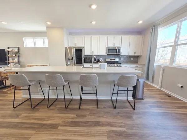 $515,000 | 2707 Lily Lane, Rolling Meadows, IL 60008