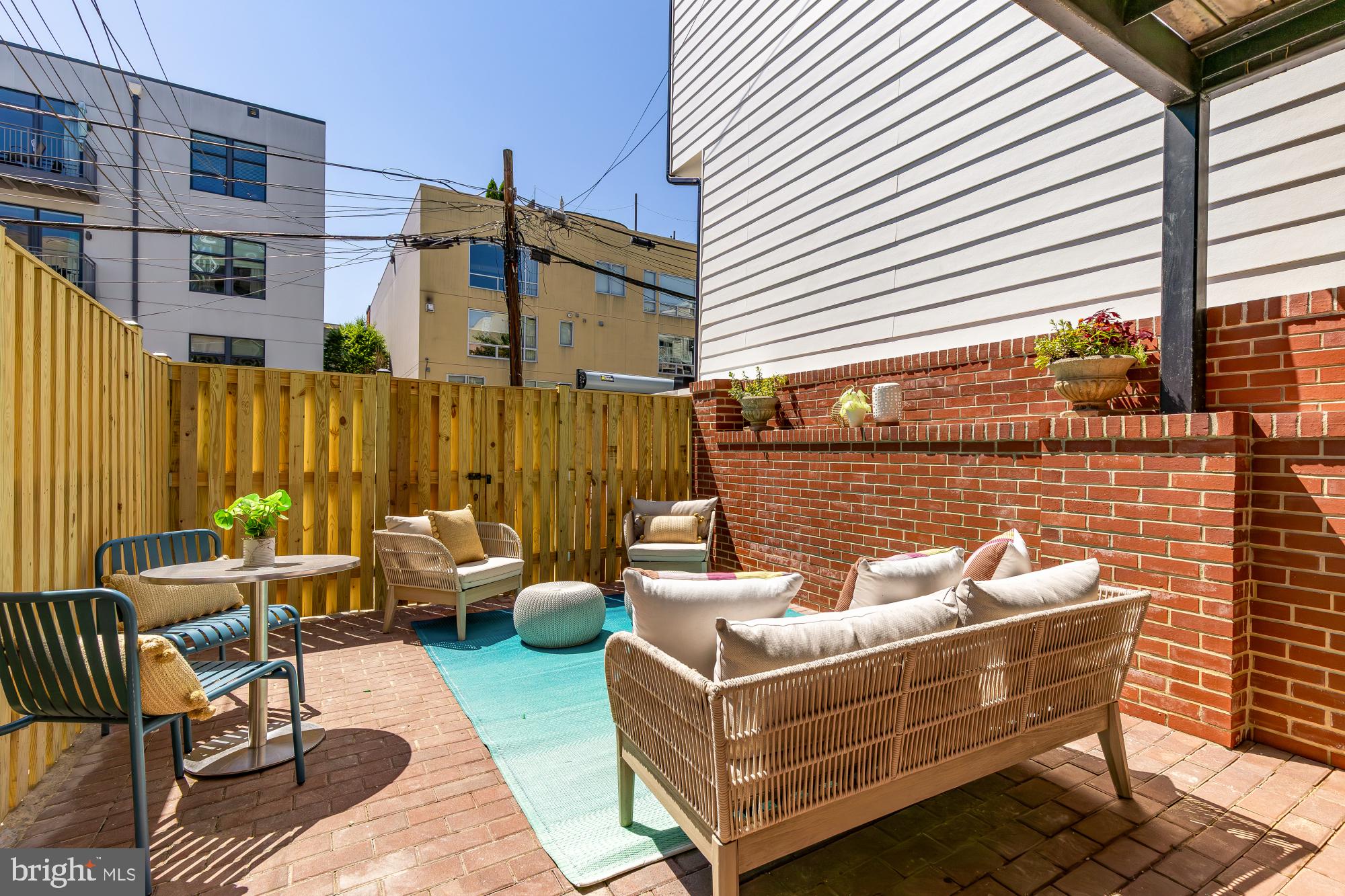 2434 Ontario Road Northwest, Unit 1 Washington, DC 20009 - Photo 19 of 20 Charming outdoor retreat in the city.