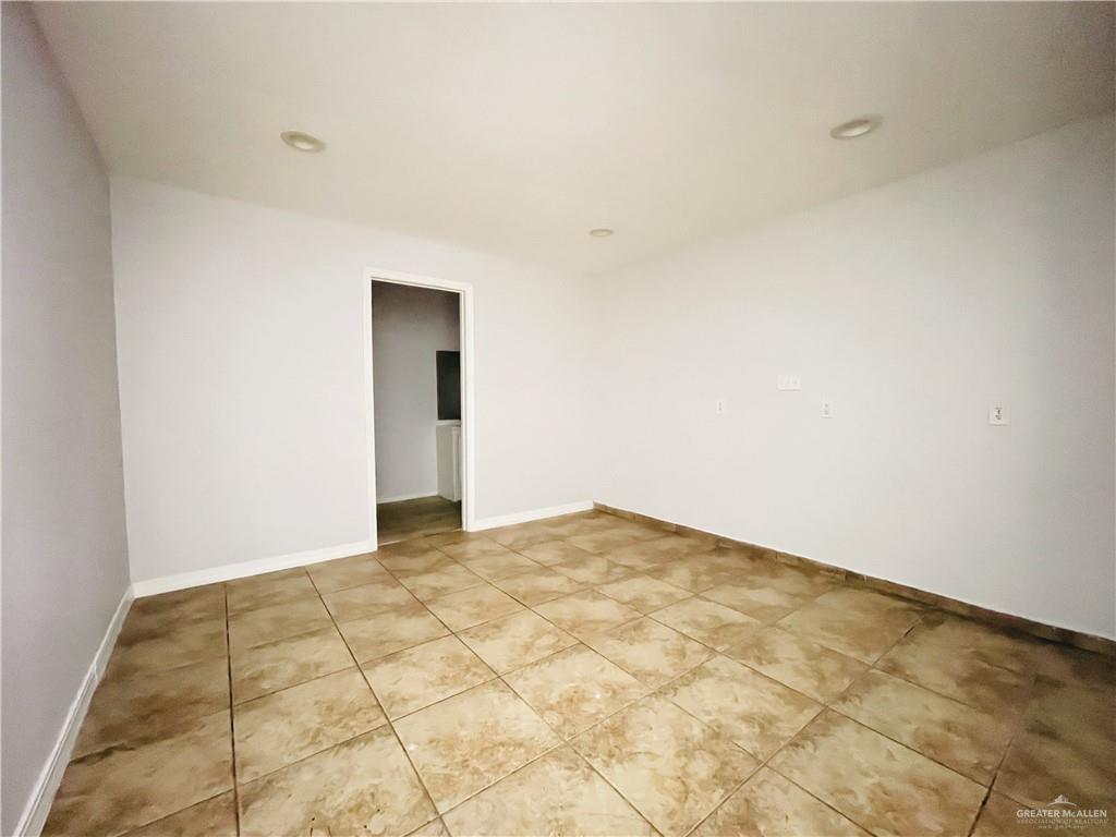 220 5th Street Weslaco, TX 78596 - Photo 23 of 25
