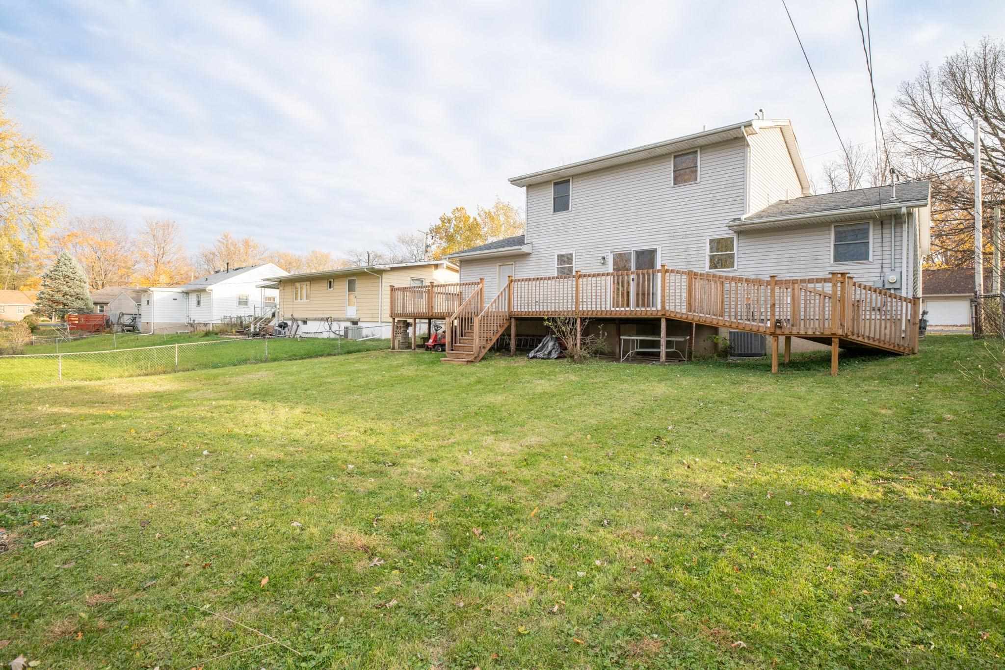 211 East Bittersweet Road Washington, IL 61571 - Photo 8 of 50 Gallery Image 8