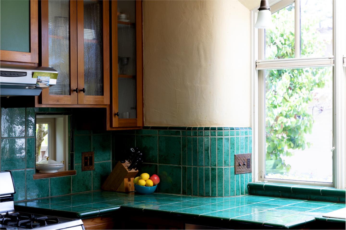 508 Oak Drive Capitola, CA 95010 - Photo 6 of 31 a front view of a house with a yard