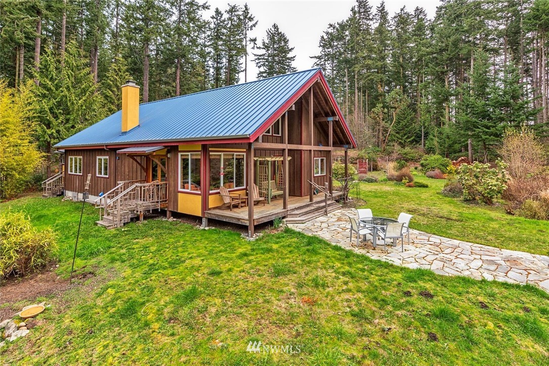 315 Schwartz Road Nordland, WA 98358 - Photo 2 of 25 Gallery Image 2