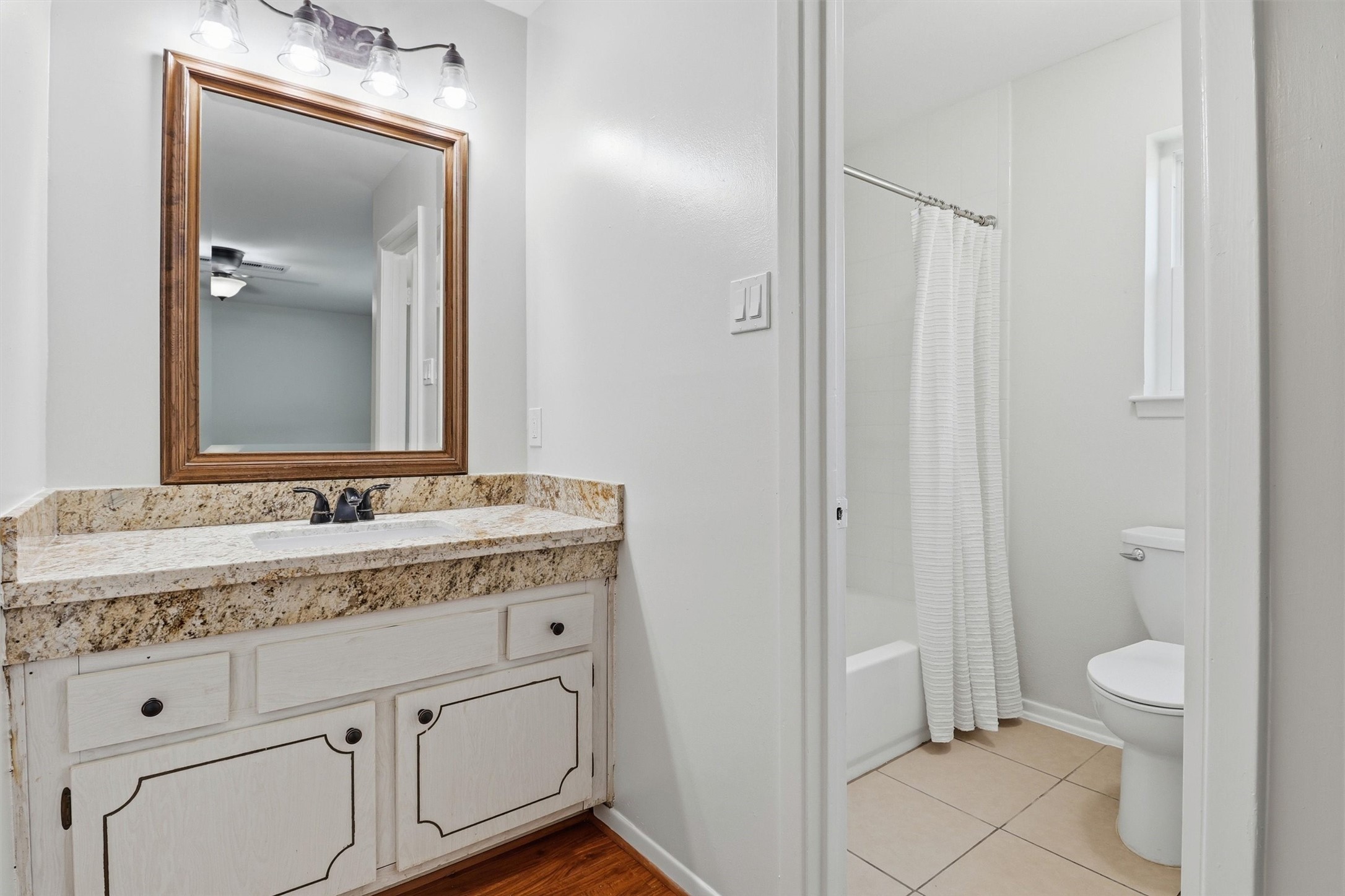 22411 Waynoka Road Katy, TX 77450 - Photo 24 of 34 Primary Bathroom
